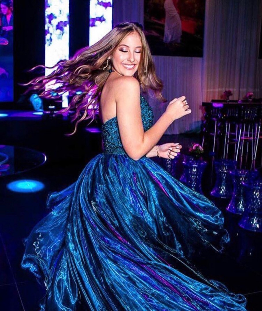 vestido de debutante azul royal
