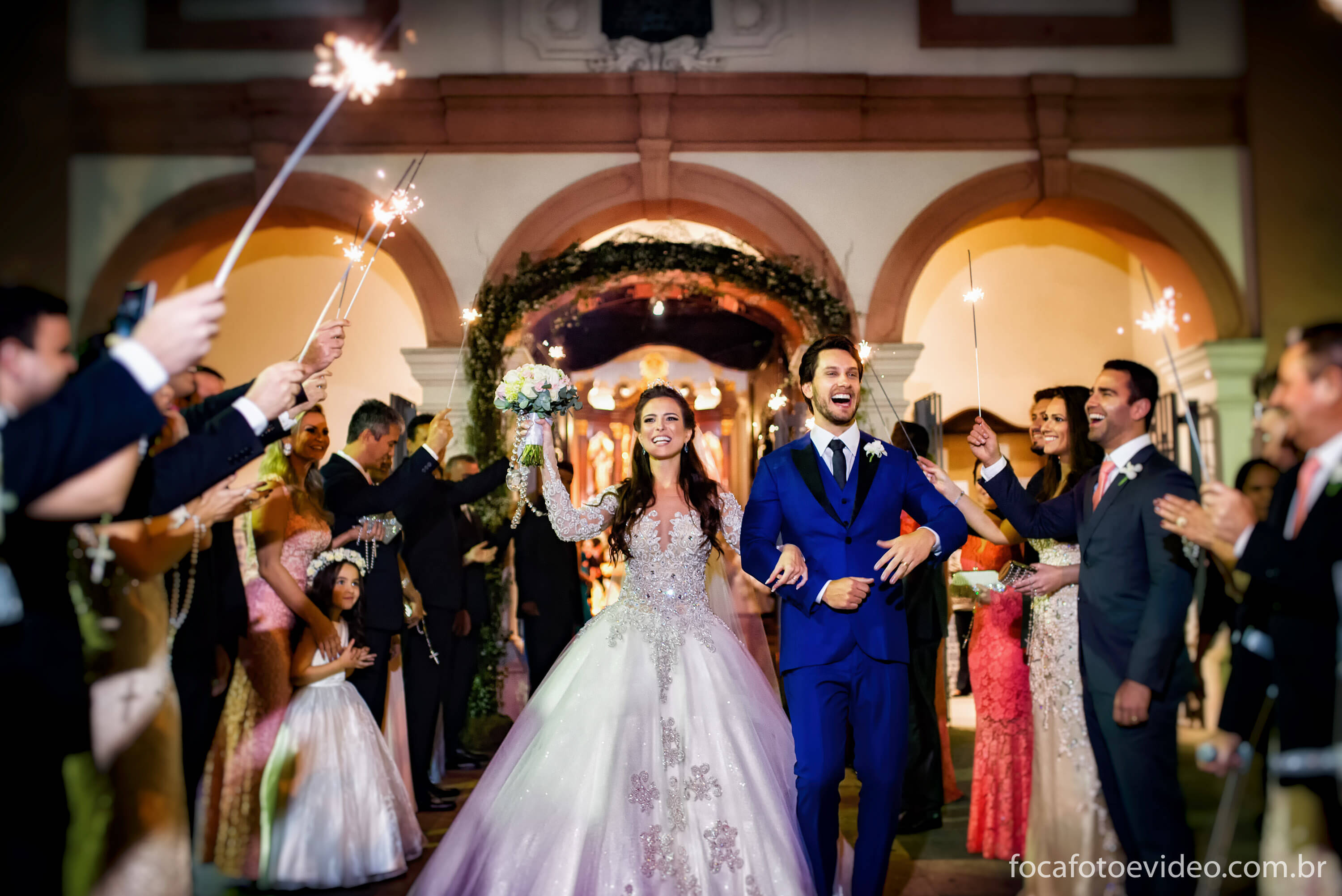 Como escolher o vestido de noiva Como escolher o vestido de noiva