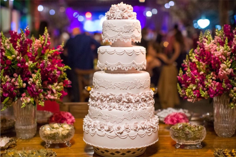 Como escolher o bolo de casamento