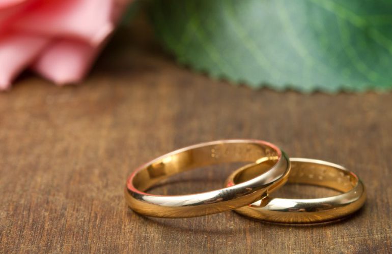 Aliança de casamento básica e clássica 