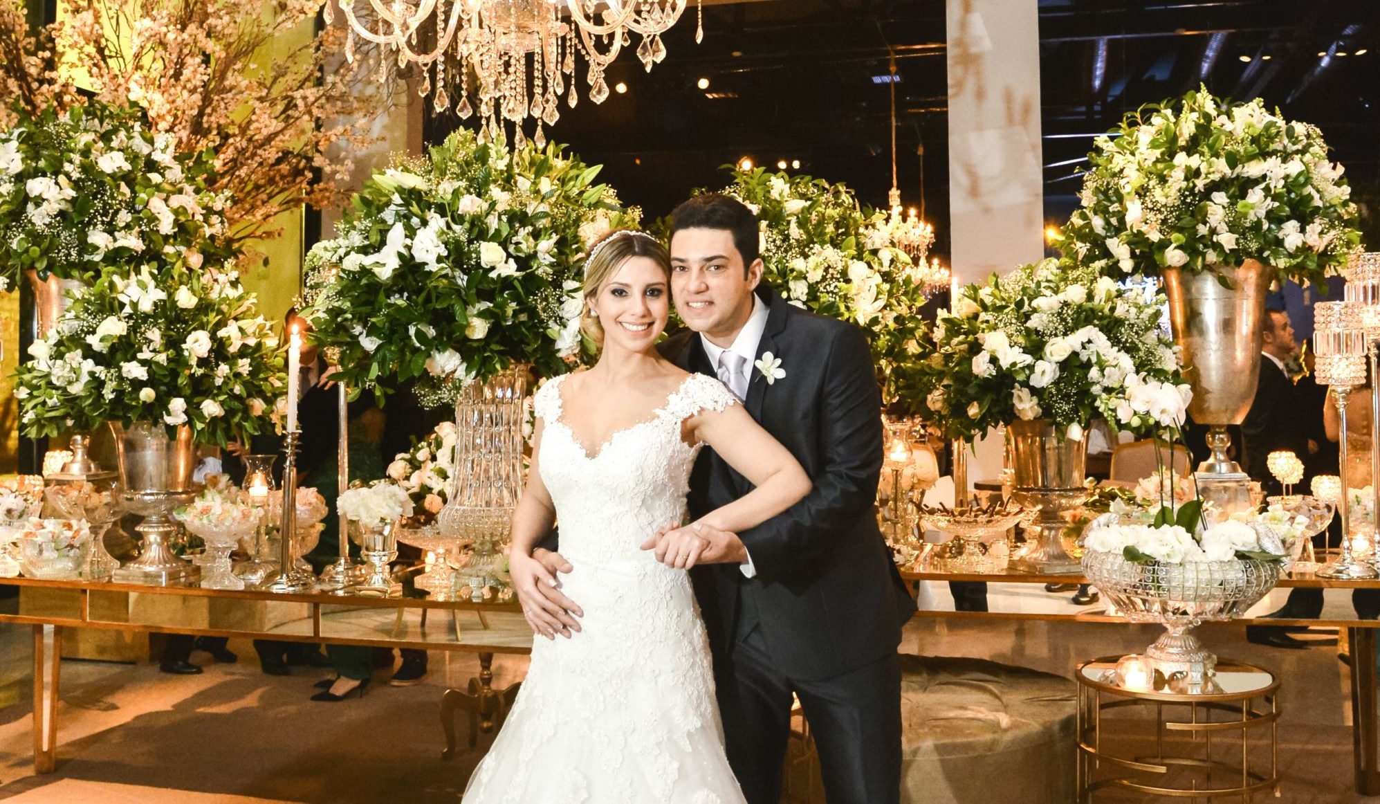 casamento-classico-com-decoraçao-aerea-bruna-e-roberto-fotos-nilson-versatti14