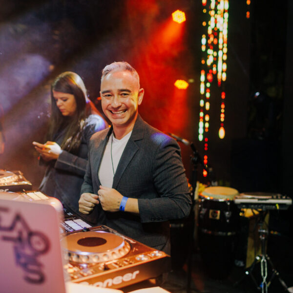 DJ Mattos - DJ de Casamento e Festas