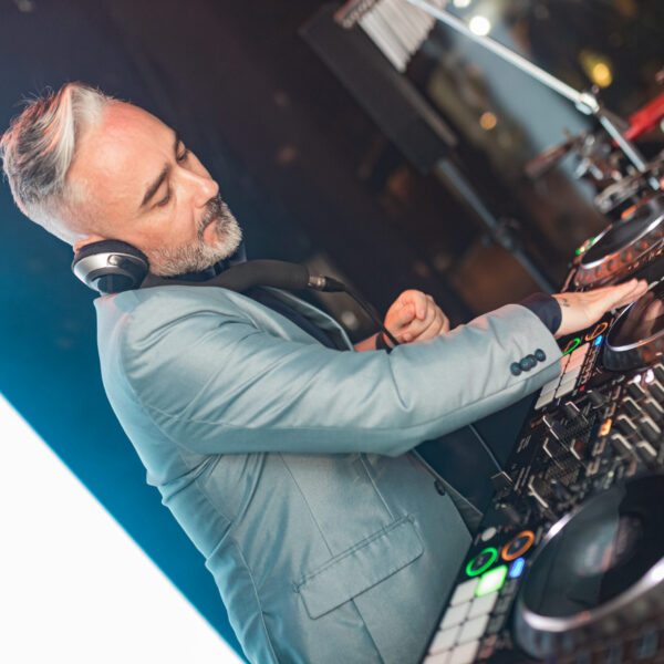 DJ Mattos - DJ de Casamento e Festas